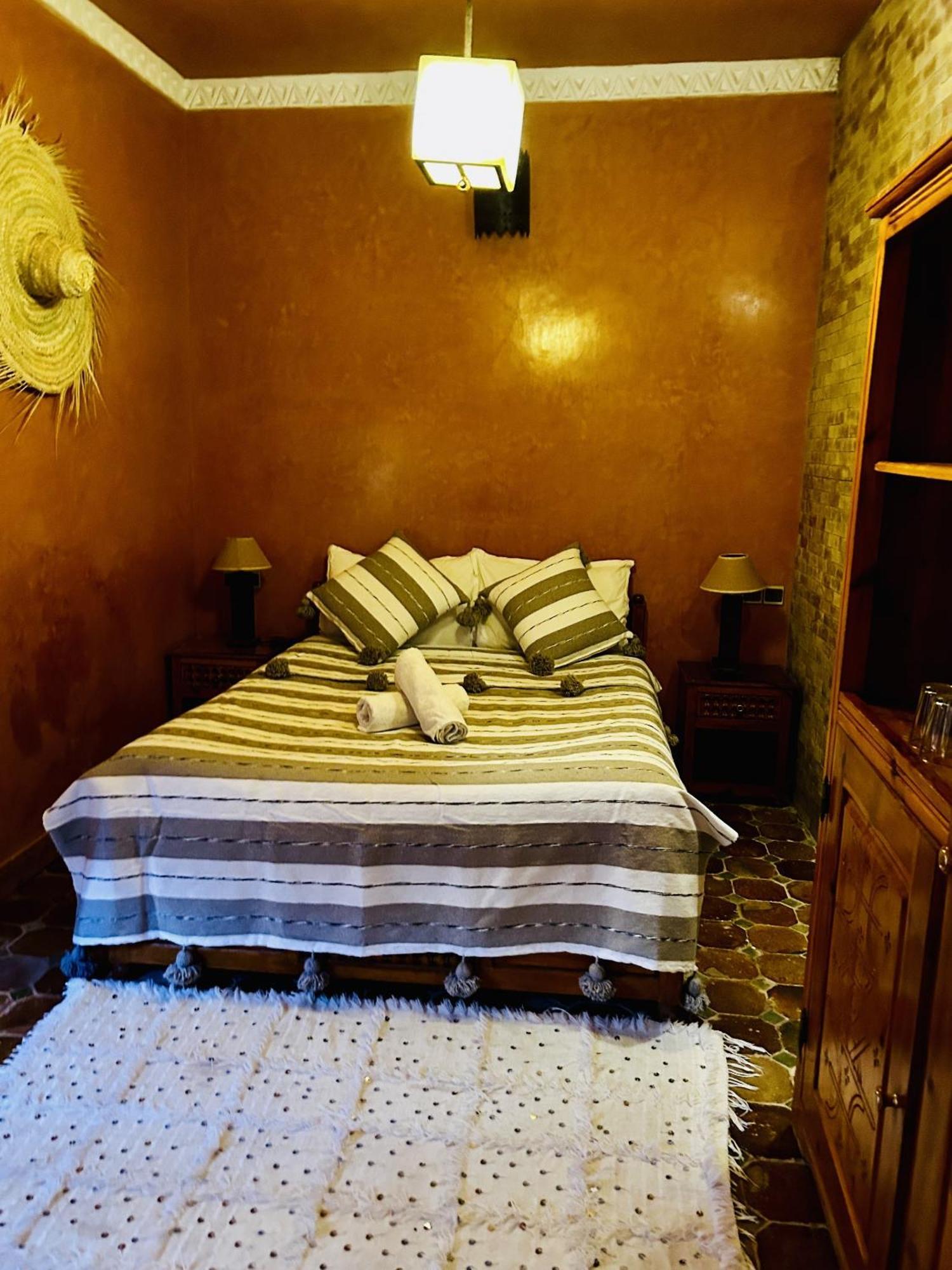 Kasbah Isfoula And Spa Ait Benhaddou Phòng bức ảnh